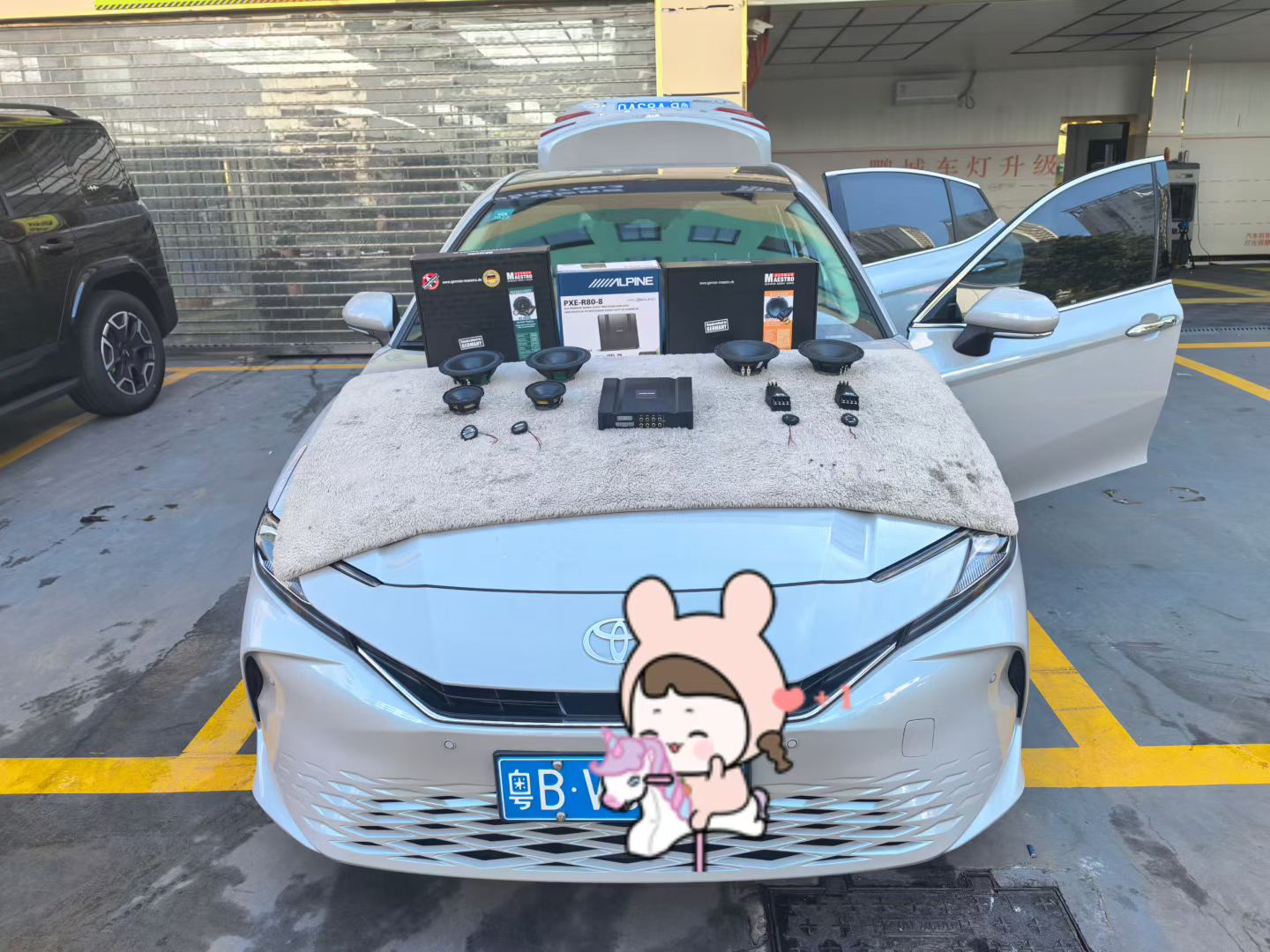 新款凯美瑞升级10喇叭的音响系统